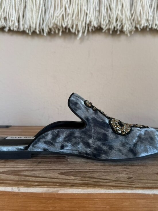 Steve Madden Hyde Blue Velvet Beaded Snake Slip on Flat Loafer Mules Size 8.5 - Picture 7 of 14